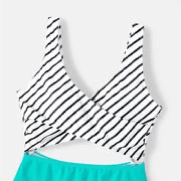 Pat Pat Women’s Striped Black/White Top with Teal Bottom Swimsuit One Piece Sz M - Picture 3 of 6